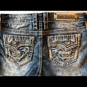 Rock revival mid-rise Betty shorts